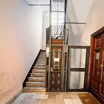 Adorable Flat By Barberini Trevi Fountain