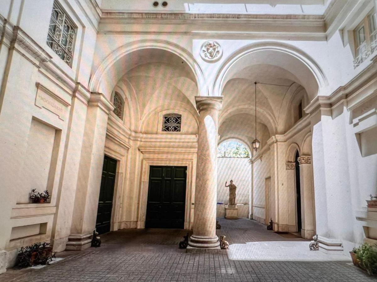 Apartment Adorable Flat By Barberini Trevi Fountain