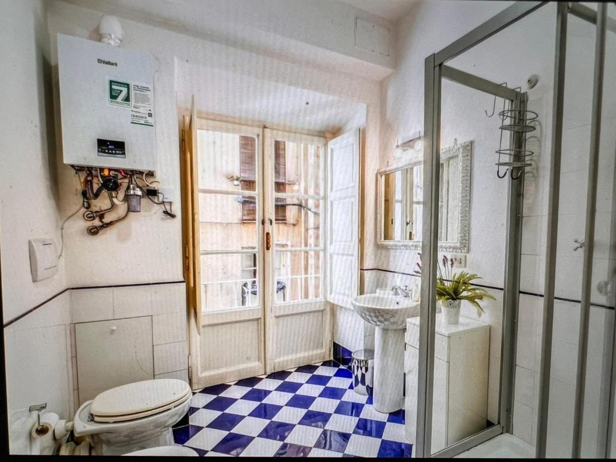 Adorable Flat By Barberini Trevi Fountain Apartment