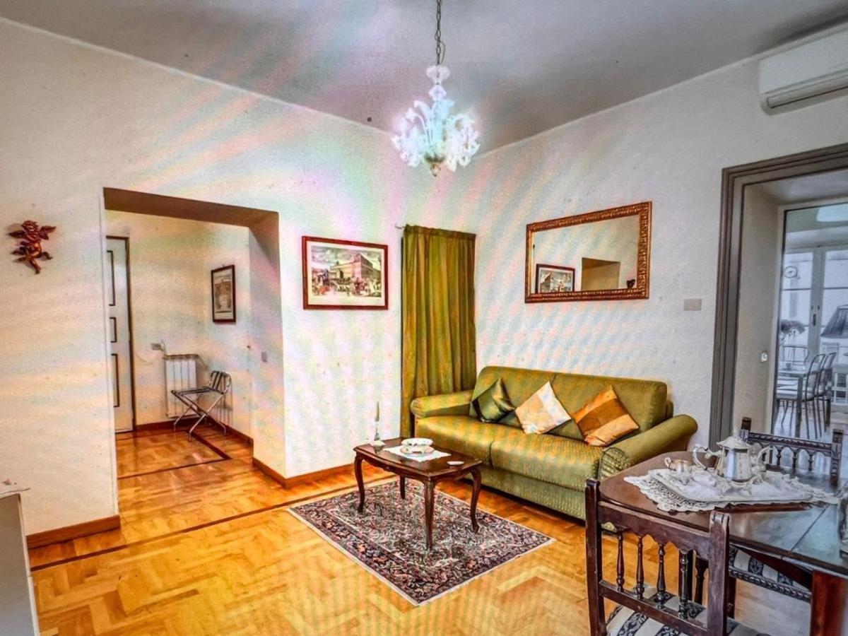 Adorable Flat By Barberini Trevi Fountain Apartment *