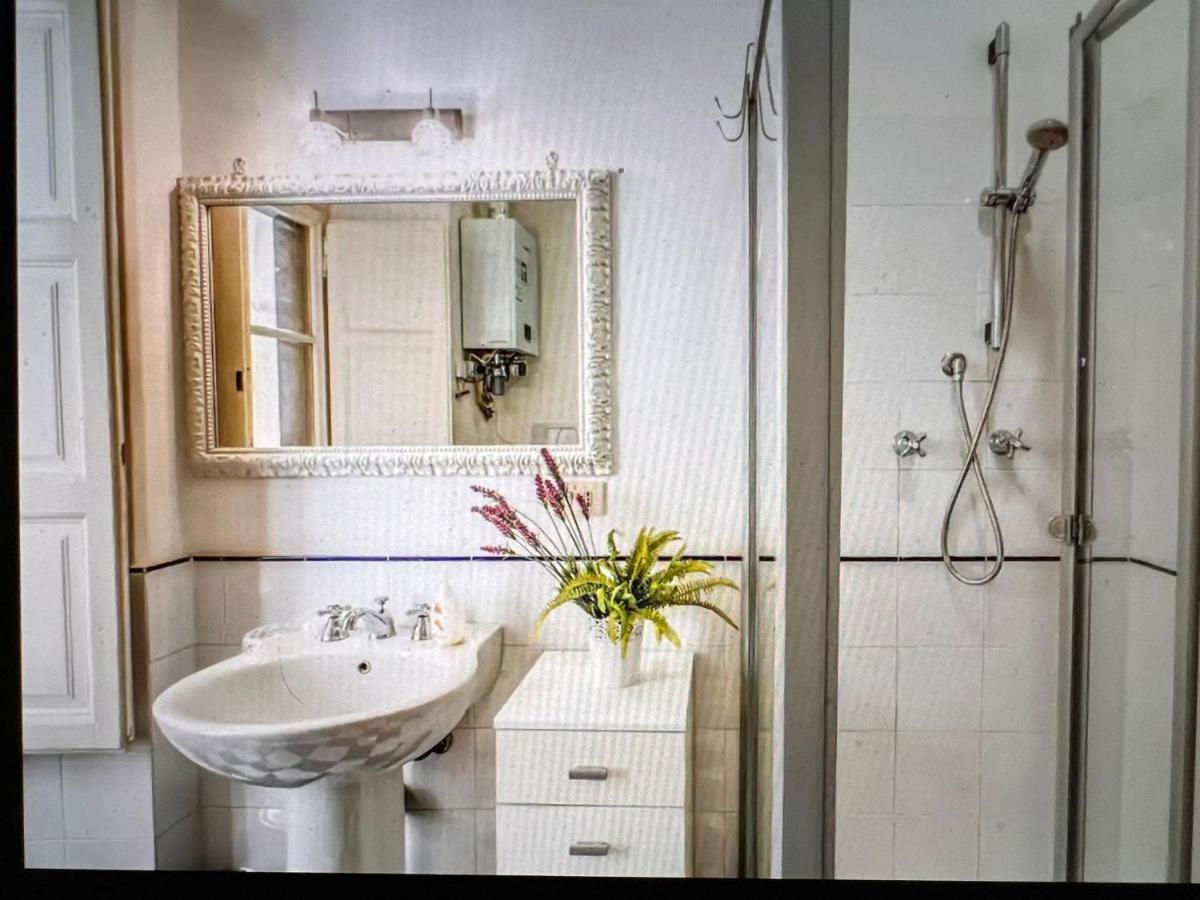 Adorable Flat By Barberini Trevi Fountain *