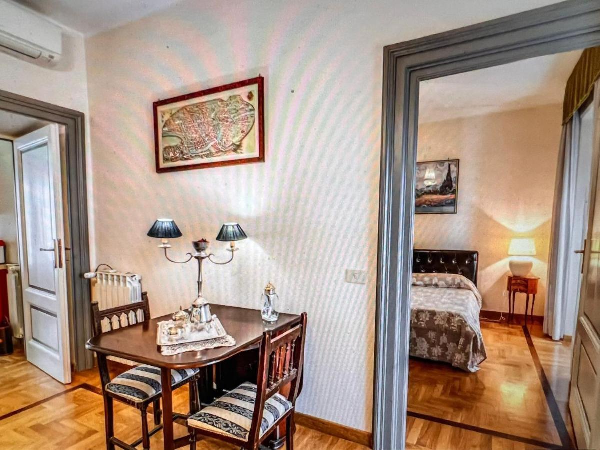 Apartment Adorable Flat By Barberini Trevi Fountain Rom