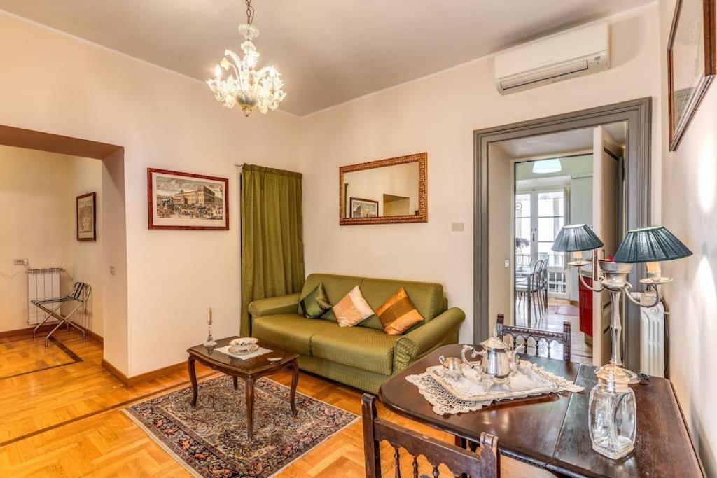 Apartment Adorable Flat By Barberini Trevi Fountain