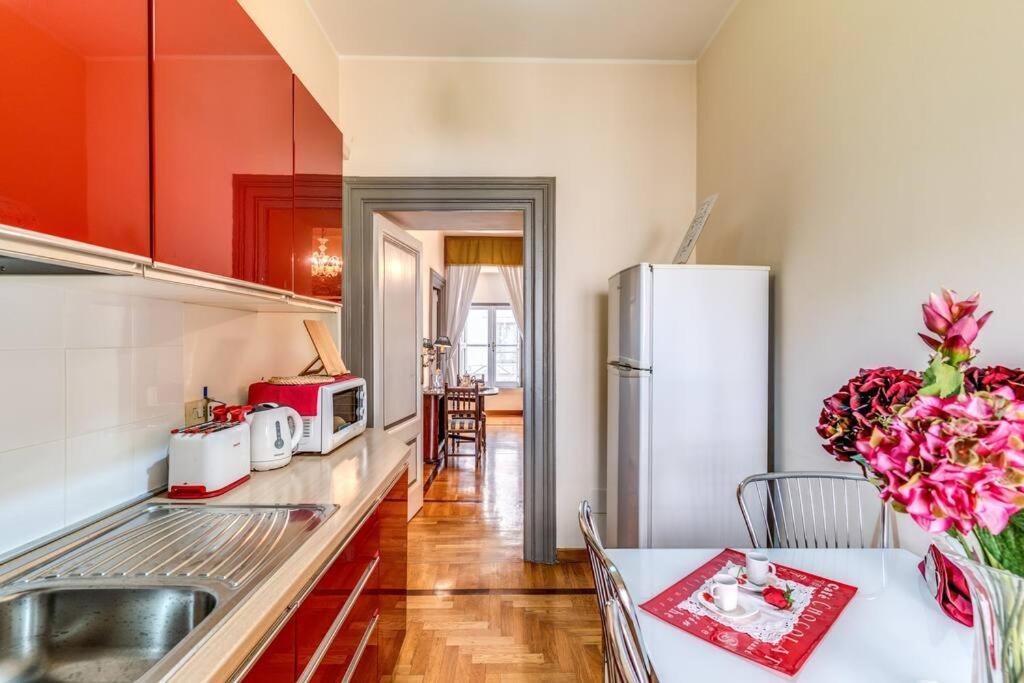 Adorable Flat By Barberini Trevi Fountain *