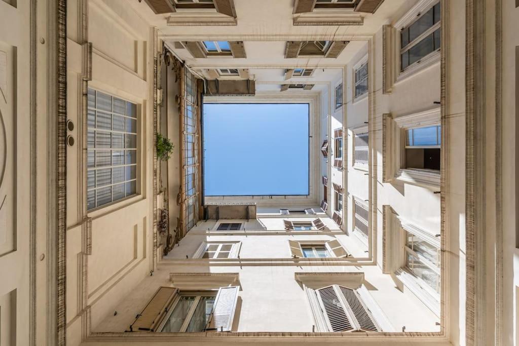 Apartment Adorable Flat By Barberini Trevi Fountain Rom