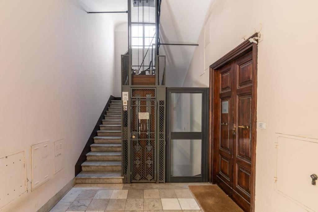 Adorable Flat By Barberini Trevi Fountain Apartment Rom