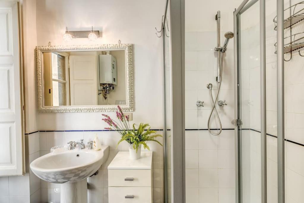 Apartment Adorable Flat By Barberini Trevi Fountain *