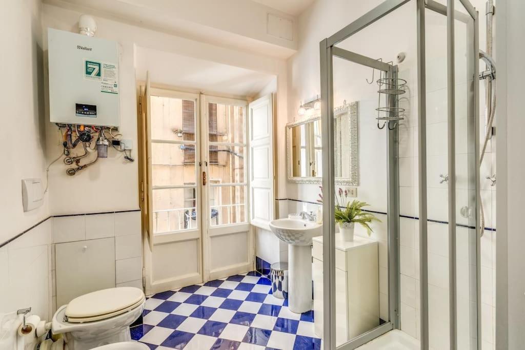 Adorable Flat By Barberini Trevi Fountain * Rom