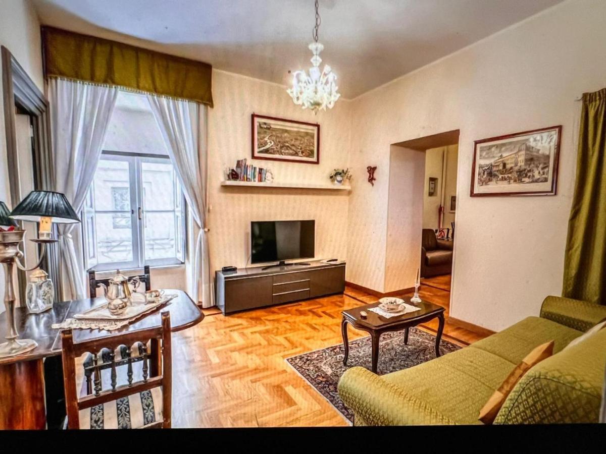 Lägenhet Adorable Flat By Barberini Trevi Fountain Rom