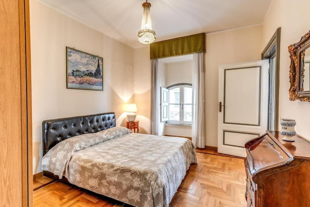 Adorable Flat By Barberini Trevi Fountain Rom